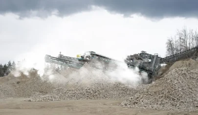 سیستم مه‌پاش صنعتی برای کنترل گرد و غبار در معادن