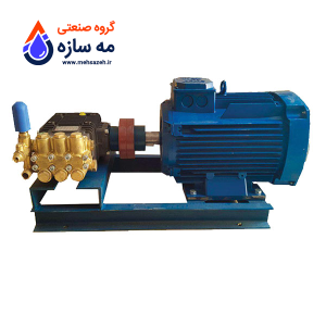 تصویر کارواش 200 بار برتولینی اصل با موتور سه فاز برای شستشوی صنعتی